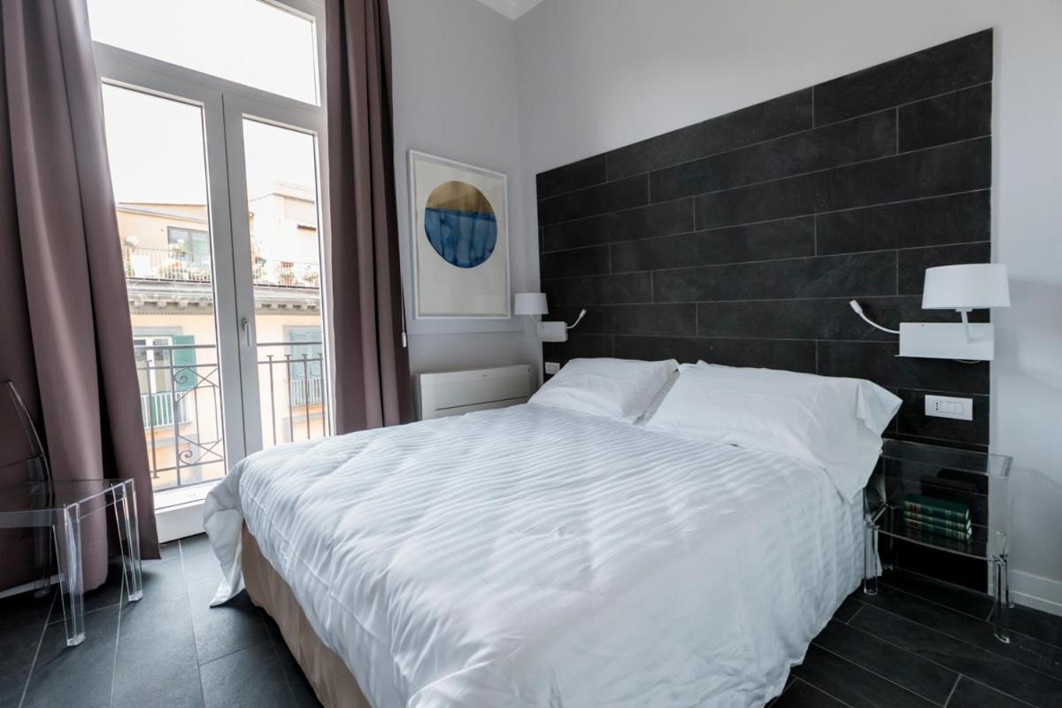 נאפולי Residenza Trinita Maggiore מראה חיצוני תמונה